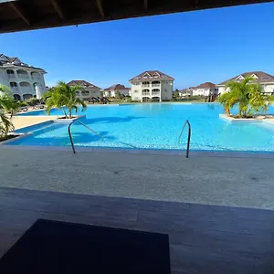 Apartment New Luxurious Retreat Near Ocho Rios