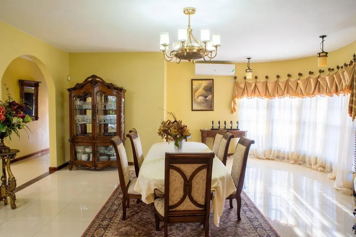 Paradise Chalet Luxurious Villa Richmond 0*,  Jamaica