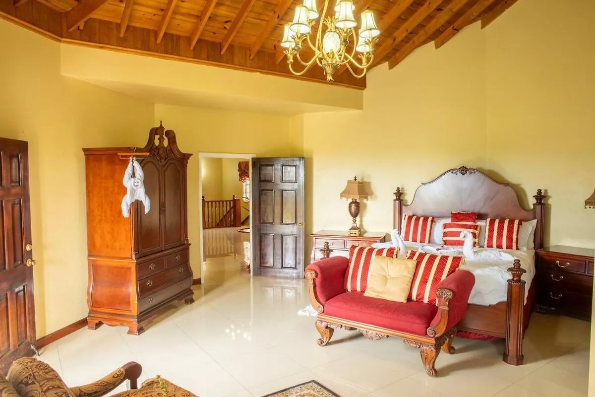 Paradise Chalet Luxurious Villa Richmond