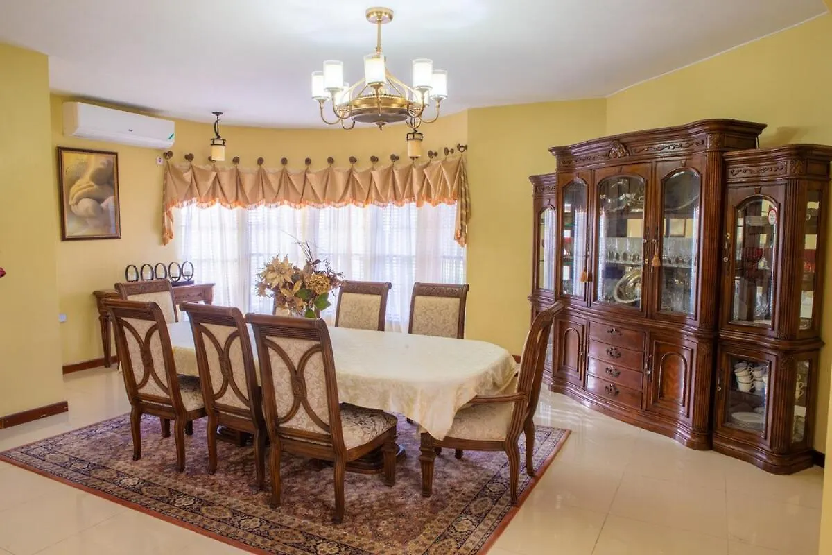 Paradise Chalet Luxurious Villa Richmond